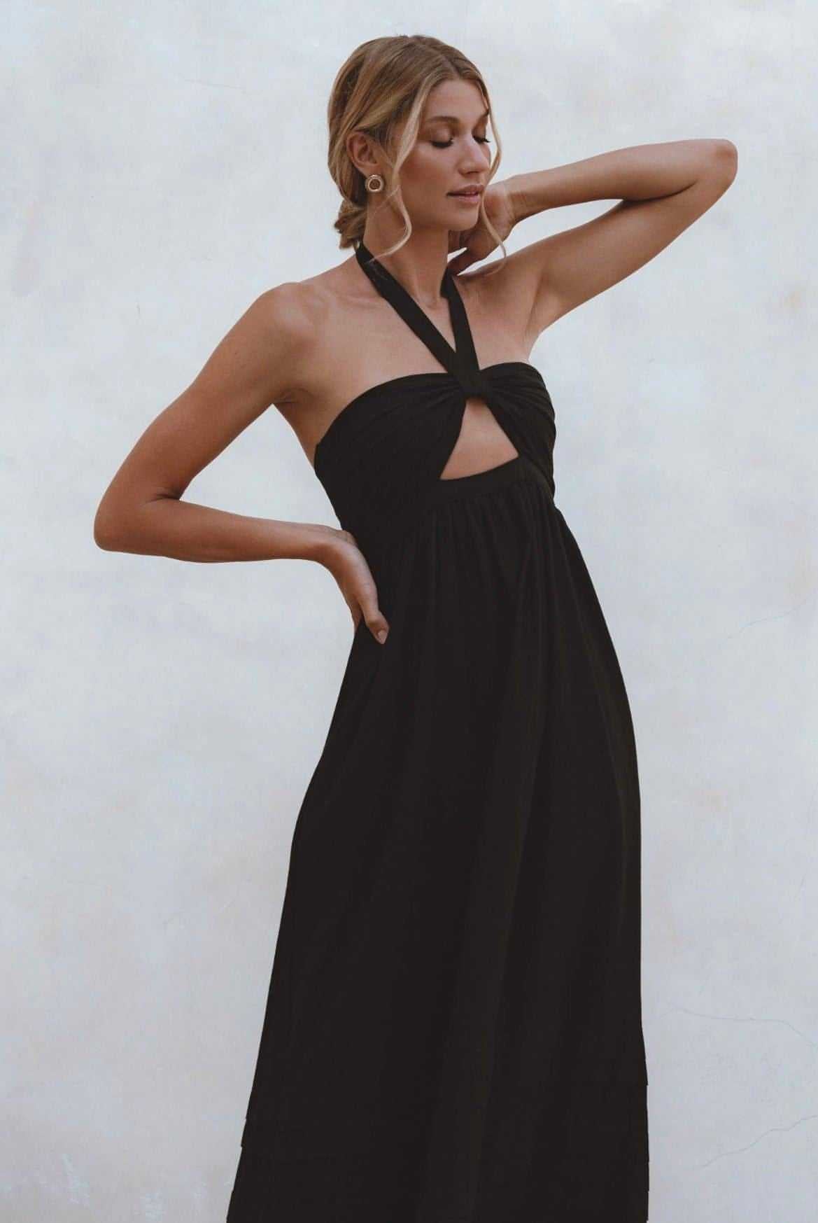 Calliope Halter Linen Maxi Dress | Flora Boutique SD XL / Blue Calliope Halter Linen Maxi Dress | Flora Boutique SD XL / Blue